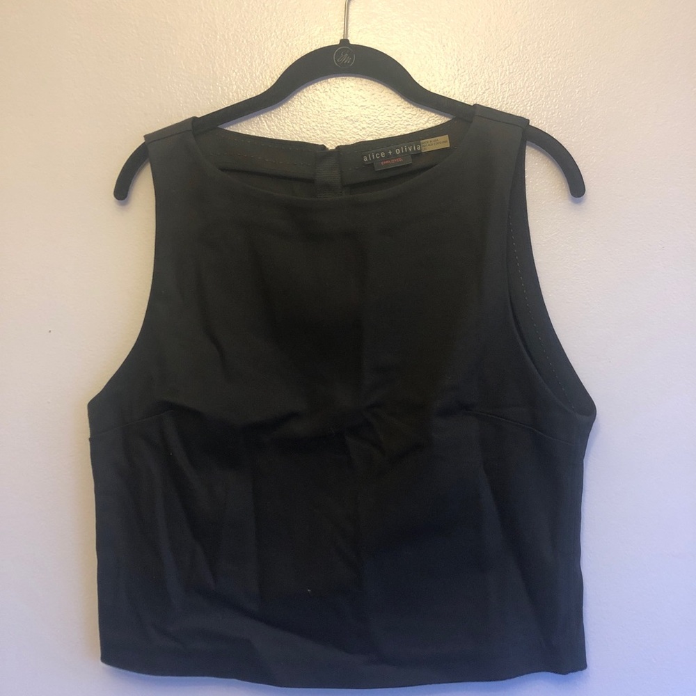 ALICE AND OLIVIA BLACK FITTED CROP TOP